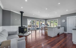 36 Mabel Crescent, Mount Macedon, Vic 3441