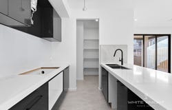 35 Anghor Drive, Fraser Rise, Vic 3336