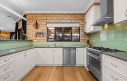 12 Logan Drive, Wangaratta, Vic 3677