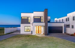 34 Sea Esplanade, Elliott Heads, Qld 4670