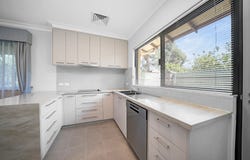 2/20 Comer Street, Como, WA 6152