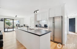 2 Glenfin Road, Seville Grove, WA 6112