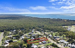19 Beacon Road, Booral, Qld 4655