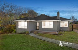 6 Monteith Street, Croydon, Vic 3136