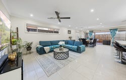 8 Affleck Gardens, Middleton Grange, NSW 2171