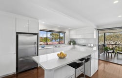 40 Albany Street, Point Frederick, NSW 2250