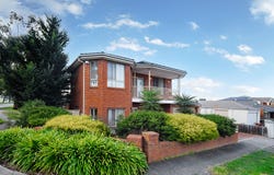 1 Lakeside Drive, Roxburgh Park, Vic 3064