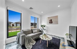 13 Goshawk Street, Deanside, Vic 3336