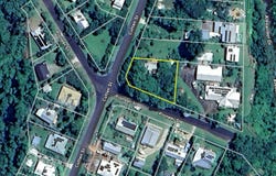 22 Cutten St, Bingil Bay, Qld 4852