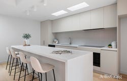 2/2 Kershaw Street, Bentleigh East, Vic 3165