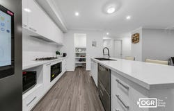 19 Maximova Avenue, Kalkallo, Vic 3064