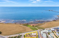2-4 Rowe Terrace, Ardrossan, SA 5571