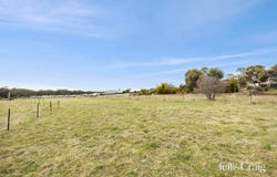 14 Midland Highway, Campbells Creek, Vic 3451