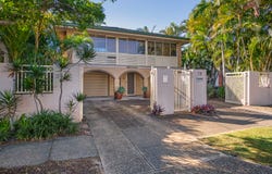 39 Seagull Avenue, Mermaid Beach, Qld 4218