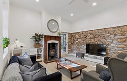 108 Onkaparinga Valley Road, Woodside, SA 5244
