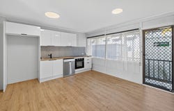 1/73 Queen Street, Southport, Qld 4215