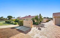 9/2 Loaring Street, Mandurah, WA 6210