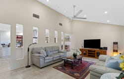 10 Blackthorn Crescent, Shailer Park, Qld 4128