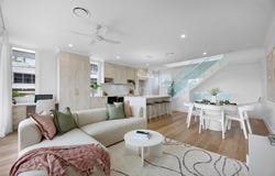 1/17 Bruce Avenue, Paradise Point, Qld 4216