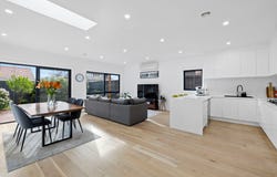 2/7 Clairmont Avenue, Bentleigh, Vic 3204