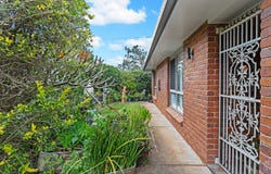 5 Sirron Street, Blue Mountain Heights, Qld 4350