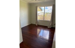 9 Blackbutt Street, Blackwater, Qld 4717