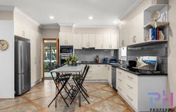 49 Havlin Street East, Kennington, Vic 3550