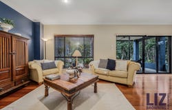 52 Ardes Street, Chapel Hill, Qld 4069