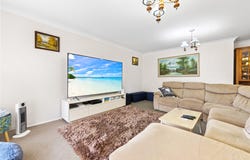 18 Orchid Way, Wadalba, NSW 2259
