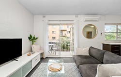D4/81 O'Shanassy Street, North Melbourne, Vic 3051