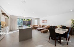 15 Strangers Creek Place, Bella Vista, NSW 2153