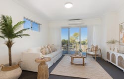 44/98 University Drive, Varsity Lakes, Qld 4227