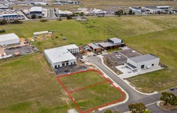 1 & 3 Lockheed Place, Cambridge, Tas 7170