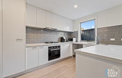 19 Sunshine Court, Hampton Park, Vic 3976