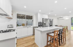 8 Westwood Drive, Bayswater North, Vic 3153