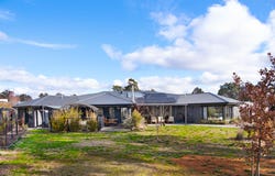 17 Pippin Court, Harcourt, Vic 3453