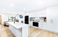 16 Jensen Drive, Urraween, Qld 4655