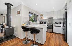 9 Edwardes Street, Black Hill, Vic 3350