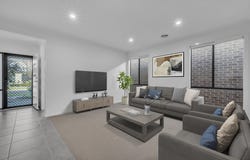7 Orbit Street, Clyde North, Vic 3978