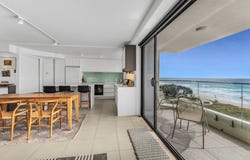 4/2 Lavarack Road, Mermaid Beach, Qld 4218