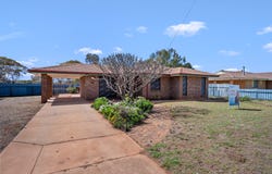 15 Flanagan Parade, Hannans, WA 6430