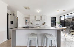 71 Phoenix Avenue, Cranbourne, Vic 3977