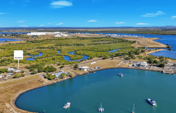 44 Harbour Esplanade, Burnett Heads, Qld 4670