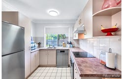 3/110 High Street, Berserker, Qld 4701