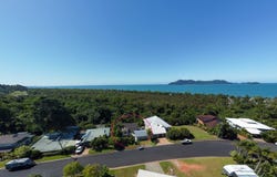 52 Mission Dr, South Mission Beach, Qld 4852