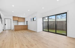 1-4/58  Scarlet Drive, Doveton, Vic 3177