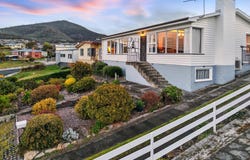 4 Langura Avenue, Chigwell, Tas 7011