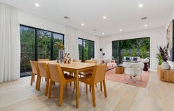 98 Fewster Road, Hampton, Vic 3188