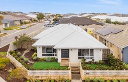 32 Munert Street, Yanchep, WA 6035