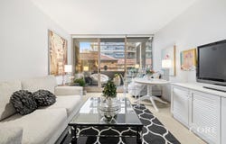 211/74 Queens Road, Melbourne, Vic 3004